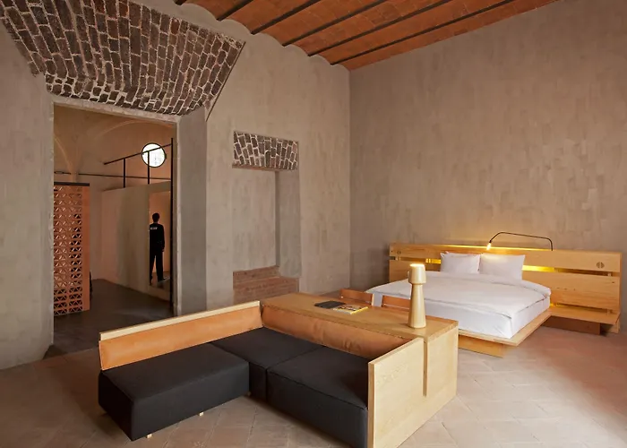 Hotel Downtown 5*