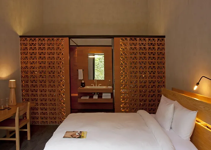 Hotel Downtown 5*
